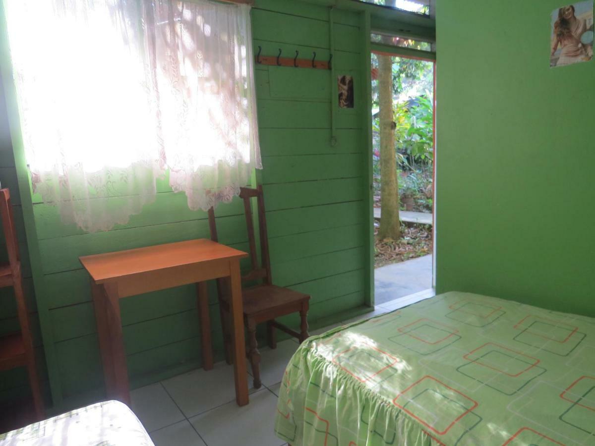 Tambopata Hostel Bambu Puerto Maldonado Kültér fotó