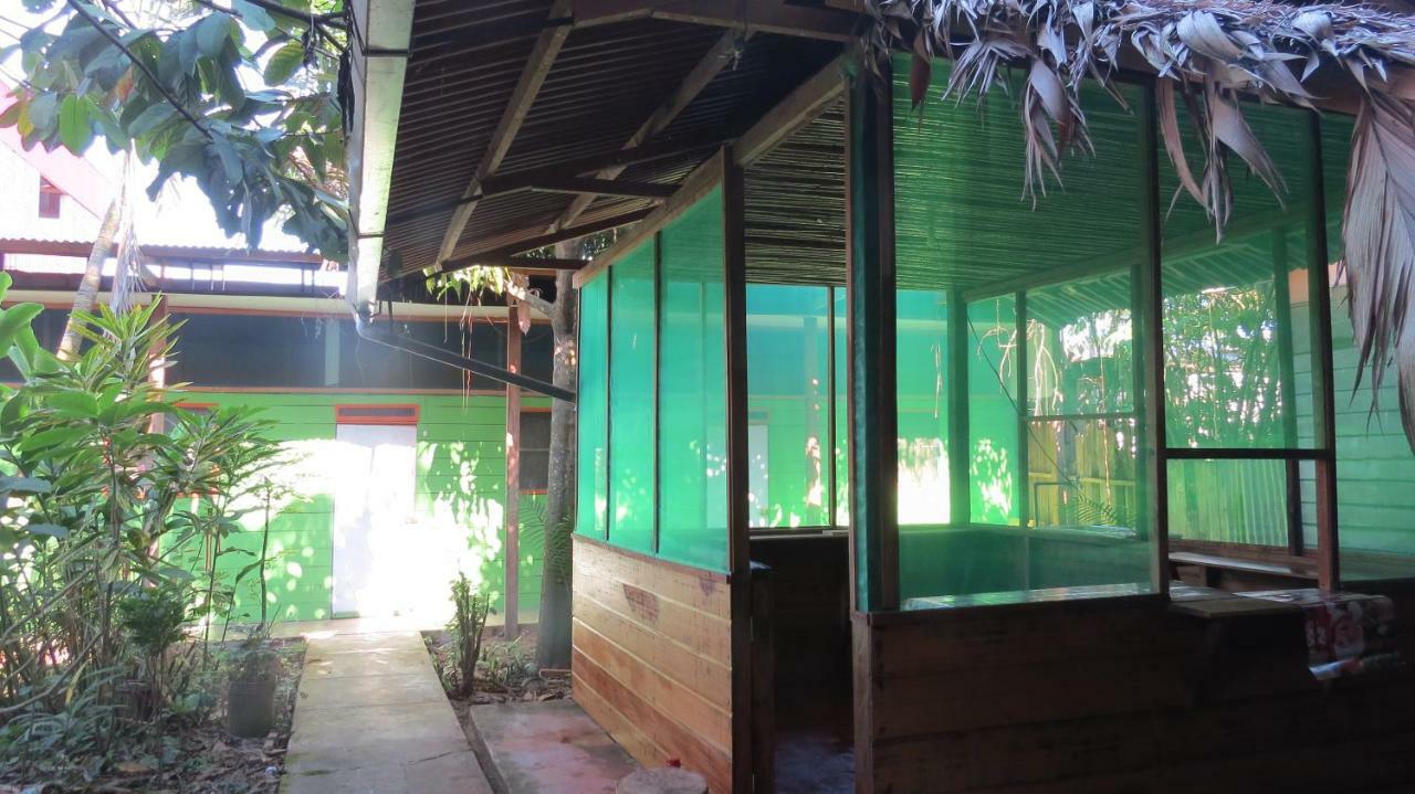 Tambopata Hostel Bambu Puerto Maldonado Kültér fotó