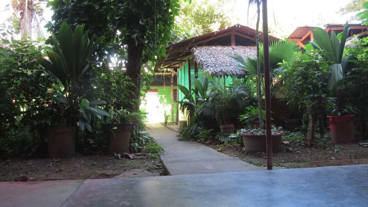 Tambopata Hostel Bambu Puerto Maldonado Kültér fotó